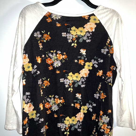 Floral Baseball Tee - Picture 3 of 5